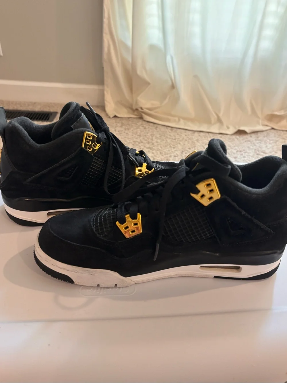 Air Jordan 4 Retro Royalty 2017